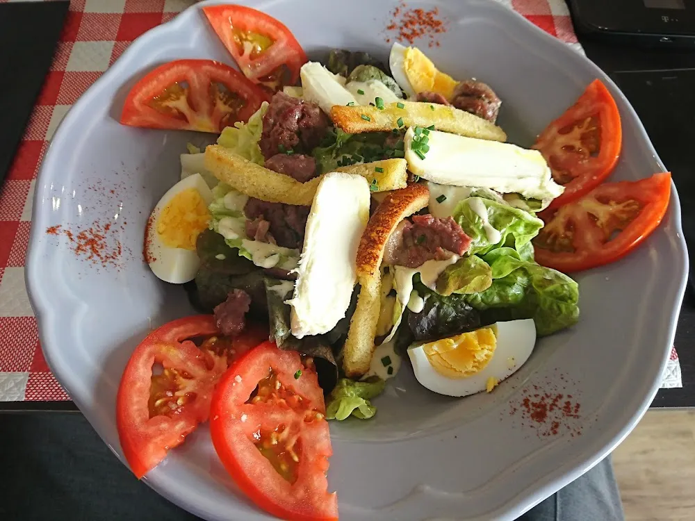 Salade Dauphinoise Au Maroille Et Gesiers Confits